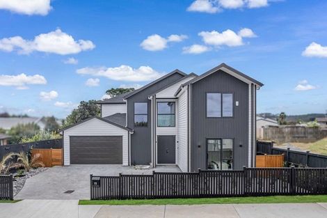 Photo of property in 11 Alexandra Street, Riverhead, 0820