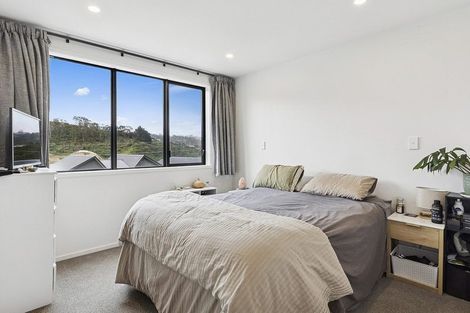 Photo of property in 21 Holystone Road, Whitby, Porirua, 5024