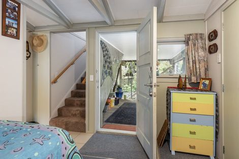 Photo of property in 19 Sandy Bay Road, Black Rock, Picton, 7282