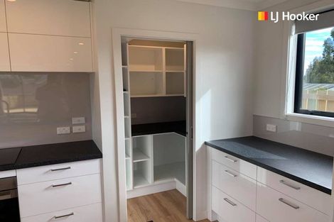 Photo of property in 1 Rexs Way, Green Island, Dunedin, 9018