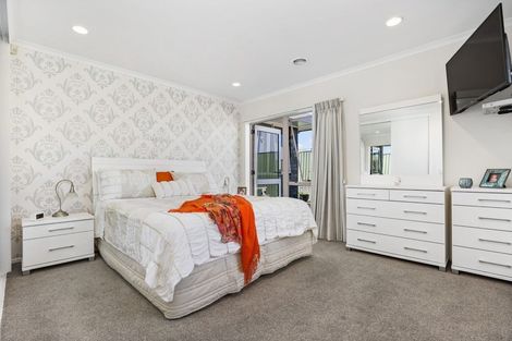 Photo of property in 33 Hastings Place, Hamilton Lake, Hamilton, 3204