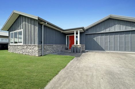 Photo of property in 113 Kenrigg Road, Kinloch, Taupo, 3377