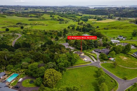 Photo of property in 15 Ridgeline Way, Brookby, Manurewa, 2576