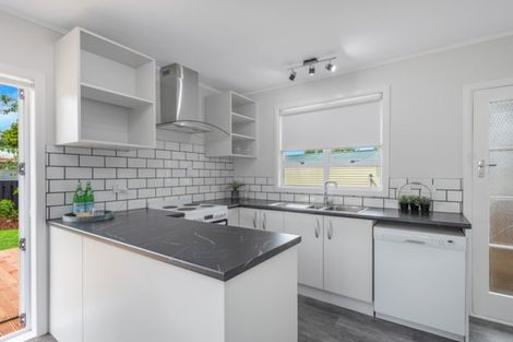 Photo of property in 4 Panair Crescent, Hillcrest, Hamilton, 3216