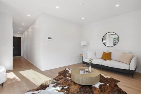 Photo of property in 363d Bucklands Beach Road, Bucklands Beach, Auckland, 2012