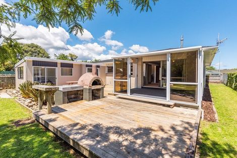 Photo of property in 23 Oriwa Street, Waikanae, 5036