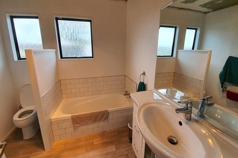 Photo of property in 102a Eversham Road, Mount Maunganui, 3116