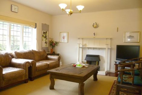 Photo of property in 11 Glen Road, Kelburn, Wellington, 6012