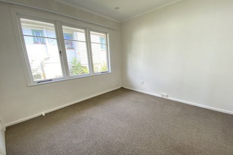 Photo of property in 5 Potiki Place, Glen Innes, Auckland, 1072