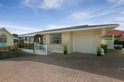 Photo of property in 506 Devon Street East, Strandon, New Plymouth, 4312