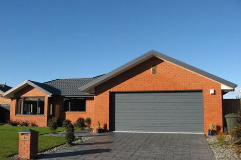 Photo of property in 10 Providence Place, Redwood, Christchurch, 8051