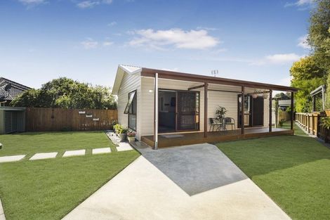 Photo of property in 16 Muirfield Street, Wattle Downs, Auckland, 2103