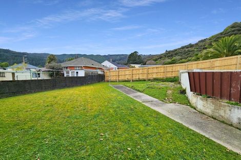 Photo of property in 270 Waddington Drive, Naenae, Lower Hutt, 5011