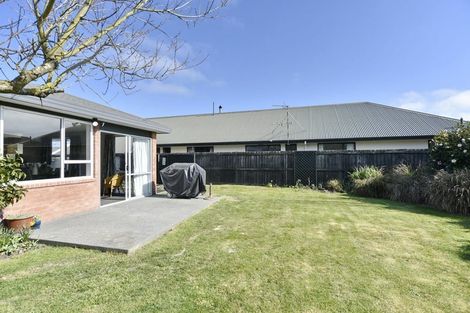 Photo of property in 28 Shenley Drive, Belfast, Christchurch, 8051