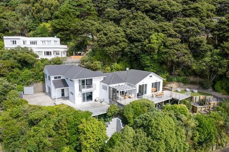 Photo of property in 22 Kowhai Street, Eastbourne, Lower Hutt, 5013