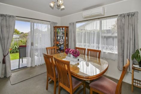 Photo of property in 131a Mangorei Road, Merrilands, New Plymouth, 4312