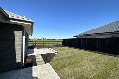 Photo of property in 36 Plover Avenue, Amberley, 7410