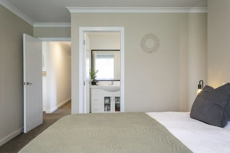 Photo of property in 19 Montgomery Crescent, Kinloch, Taupo, 3377