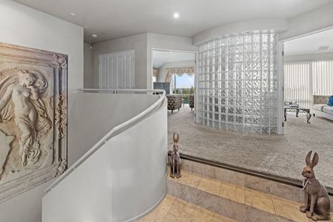 Photo of property in 16 Highcrest Heights, Westmorland, Christchurch, 8025