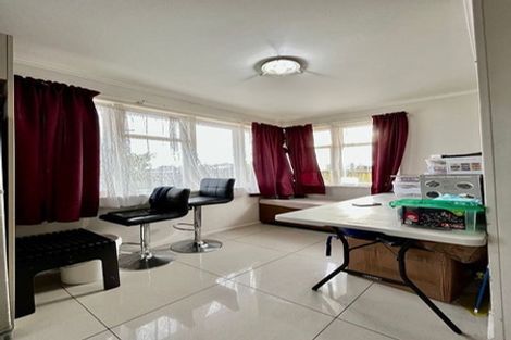 Photo of property in 42 Great South Road, Papatoetoe, Auckland, 2025