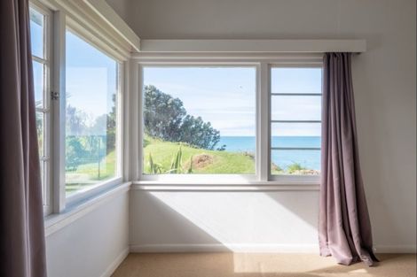 Photo of property in 16 Tuahine Crescent, Wainui, Gisborne, 4010