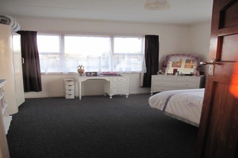 Photo of property in 15 Timaru Road, Waimate, 7924