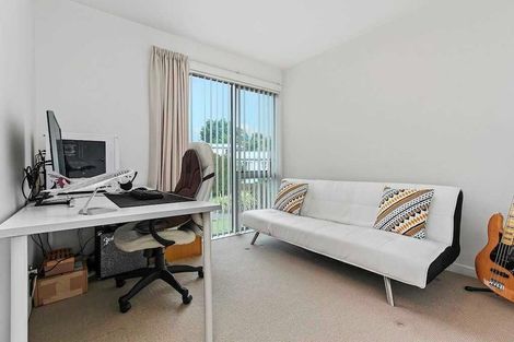 Photo of property in 14b Saffron Street, Birkdale, Auckland, 0626
