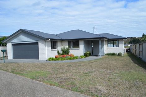 Photo of property in 16 Rochfort Crescent, Pyes Pa, Tauranga, 3112