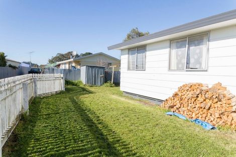 Photo of property in 12a Carlson Street, Dannevirke, 4930