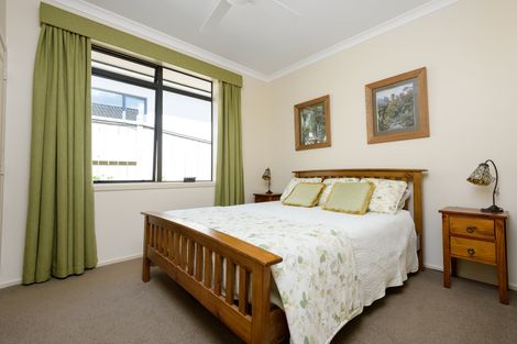 Photo of property in 50 La Colina Place, Bethlehem, Tauranga, 3110