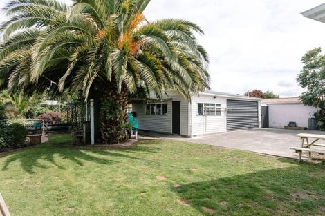 Photo of property in 17 Victor Street, Dannevirke, 4930