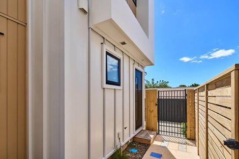 Photo of property in 17/10 Pascoe Avenue, Paremata, Porirua, 5026