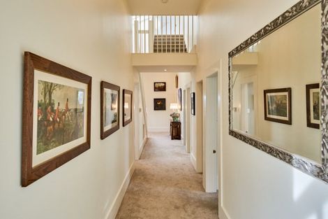 Photo of property in 52 Central Terrace, Kelburn, Wellington, 6012