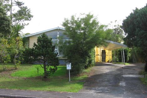 Photo of property in 8 Porter Avenue, Te Atatu South, Auckland, 0610