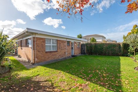 Photo of property in 15 Carnot Street, Glenholme, Rotorua, 3010