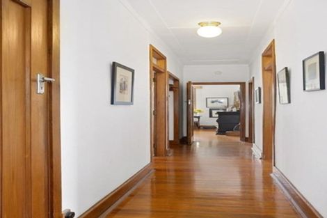 Photo of property in 19 Cliffs Road, Saint Clair, Dunedin, 9012