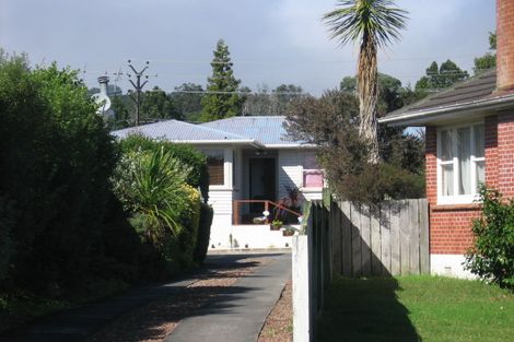Photo of property in 9 Sunray Avenue, Titirangi, Auckland, 0604
