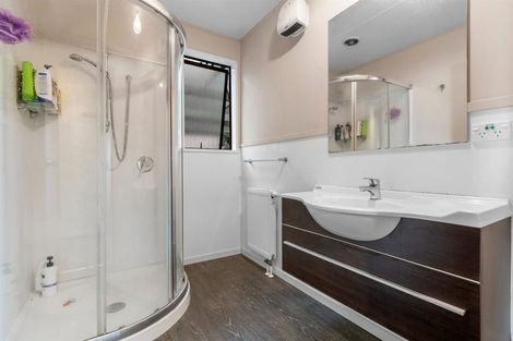 Photo of property in 28 Earnslaw Terrace, Queenstown, 9300