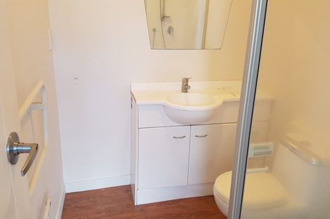 Photo of property in 627 Beach Road, Rothesay Bay, Auckland, 0630