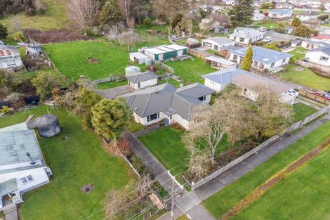 Photo of property in 36 Ongo Road, Hunterville, 4730