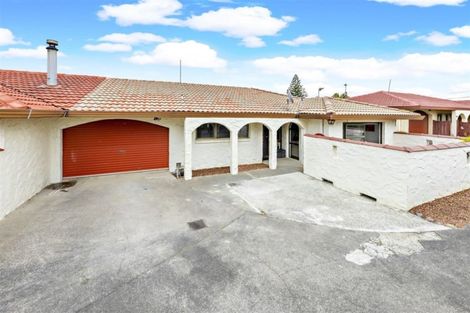 Photo of property in 2/85 Victoria Road, Papatoetoe, Auckland, 2025