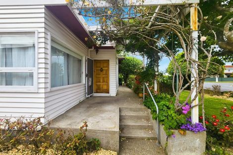 Photo of property in 35 Ropata Crescent, Boulcott, Lower Hutt, 5010