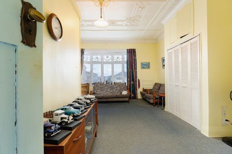 Photo of property in 240 South Road, Caversham, Dunedin, 9012