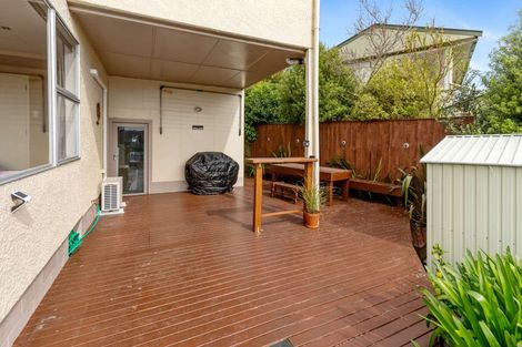 Photo of property in 27 Wairere Road, Bastia Hill, Whanganui, 4500