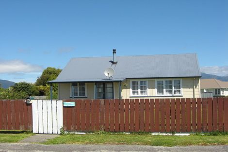 Photo of property in 54 Fonblanque Street, Westport, 7825