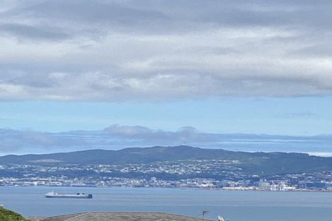 Photo of property in 84 Cypress Drive, Maungaraki, Lower Hutt, 5010