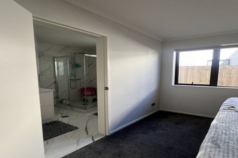 Photo of property in 8d Kent Road, Manurewa, Auckland, 2102