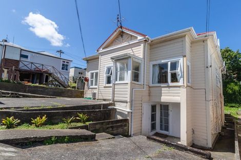 Photo of property in 1 Zohrab Street, Hataitai, Wellington, 6021