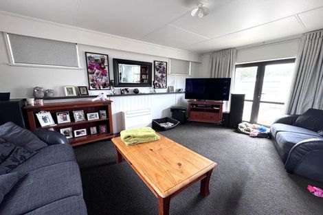 Photo of property in 110 Ruamahanga Crescent, Terrace End, Palmerston North, 4410