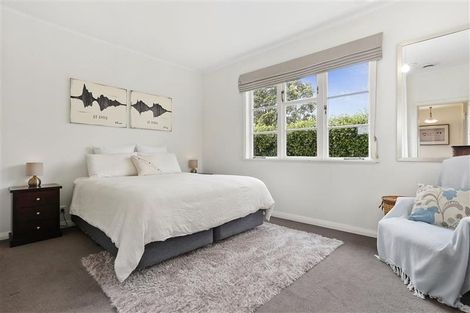 Photo of property in 15 Alberta Street, Point Chevalier, Auckland, 1022